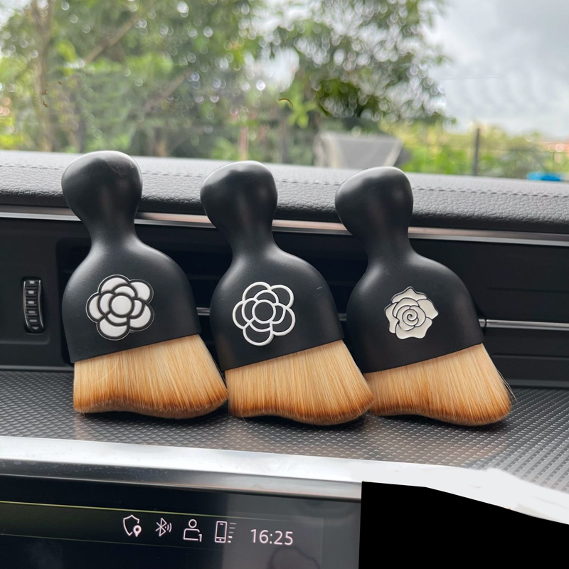 Interior Detailing Kit - Fiore di camelia Spazzola per la
