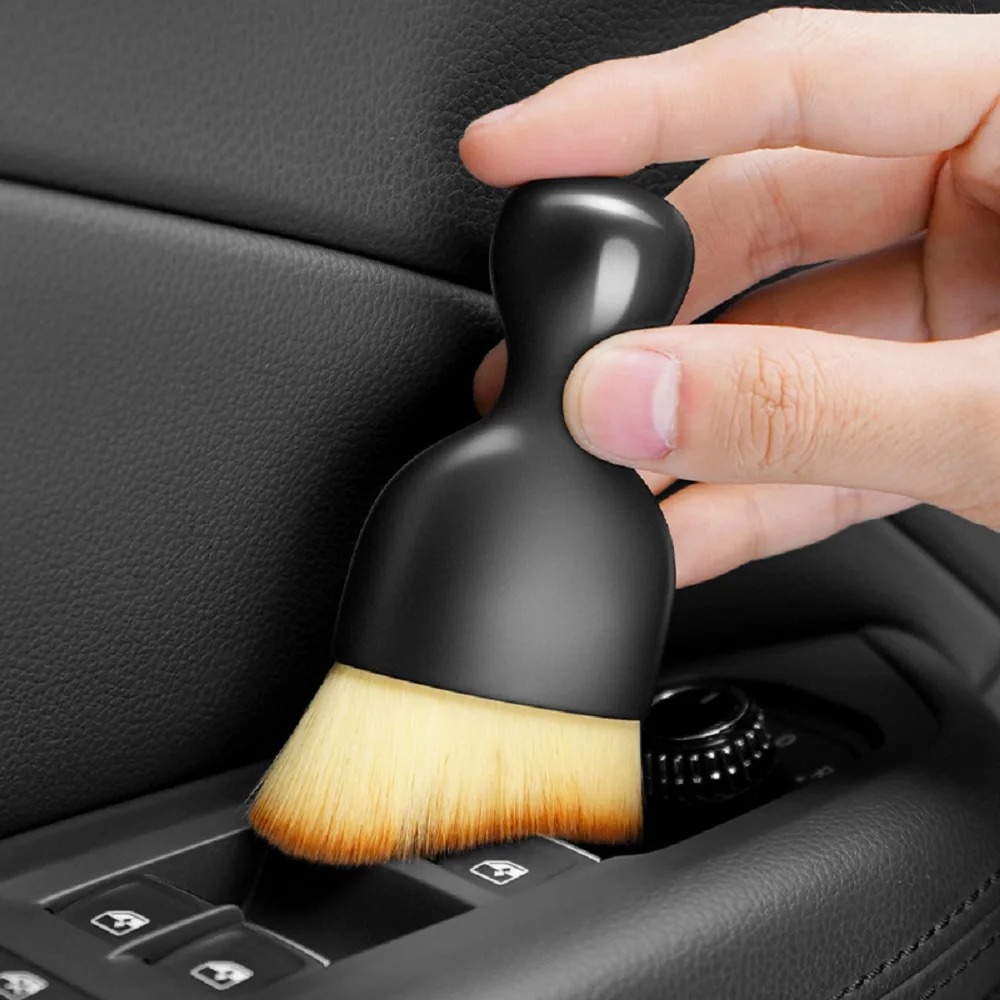 Spazzola per dettagli interni  - Interior Detailing Kit recensione e prezzo