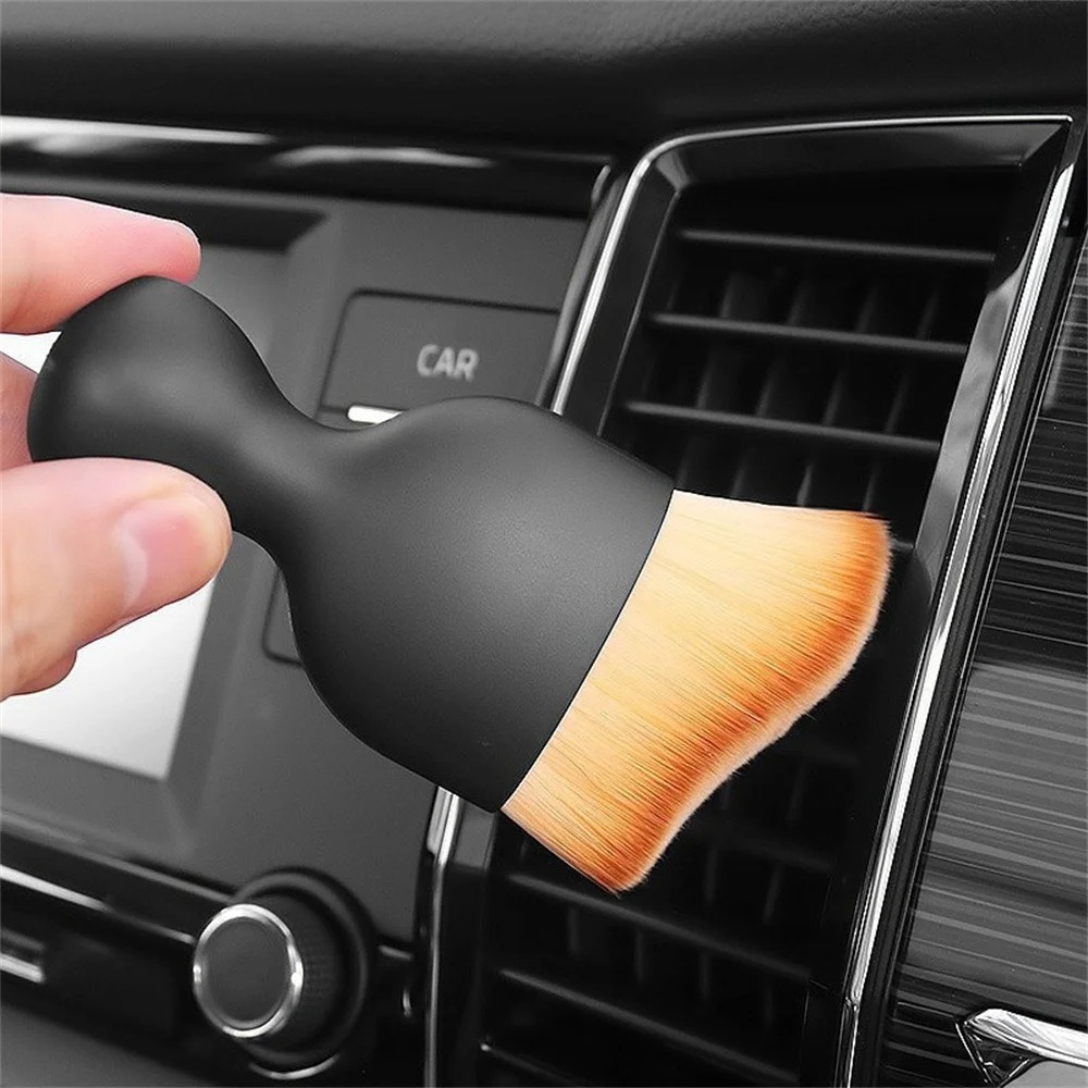 Spazzola per dettagli interni  - Interior Detailing Kit recensione e prezzo